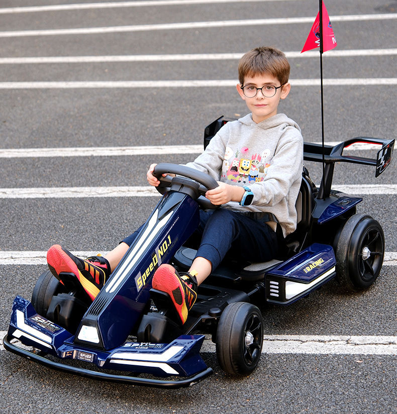Mobil Balap Drift Kart Anak-Anak, Kendaraan Listrik 24V Empat Roda dengan Remote Control untuk Anak-Anak